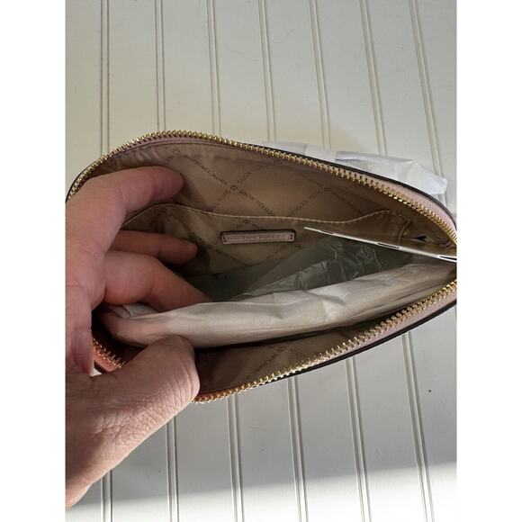 NWT Michael Kors Jet Set Travel Medium Dome Crossbody Powdered Blush MSRP $400 - Picture 7 of 7